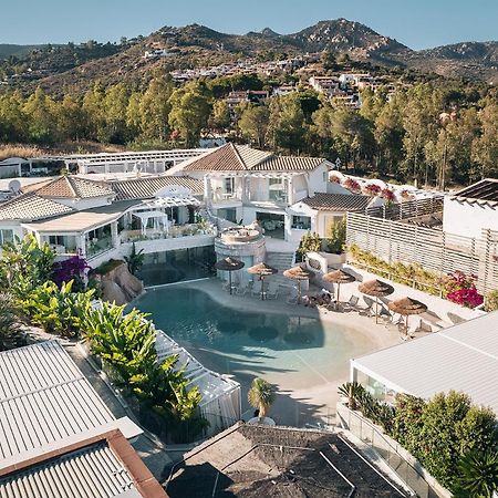 Hotel Oasi Blu Sardinia Santa Margherita di Pula Exterior foto