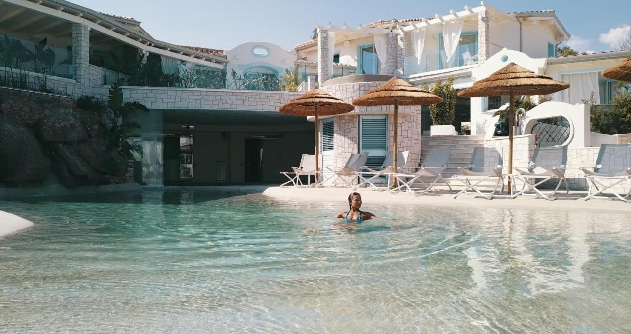 Hotel Oasi Blu Sardinia Santa Margherita di Pula Exterior foto