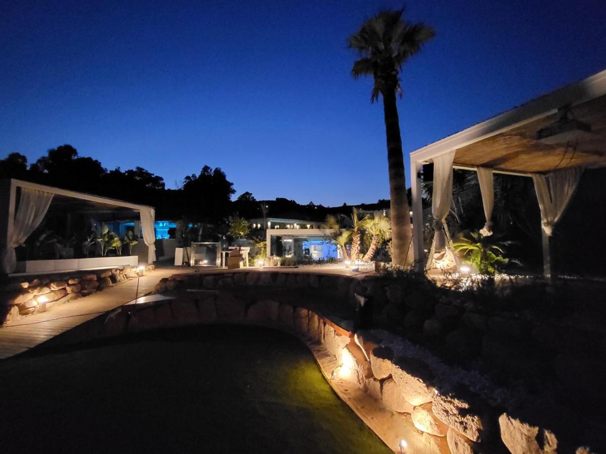 Hotel Oasi Blu Sardinia Santa Margherita di Pula Exterior foto