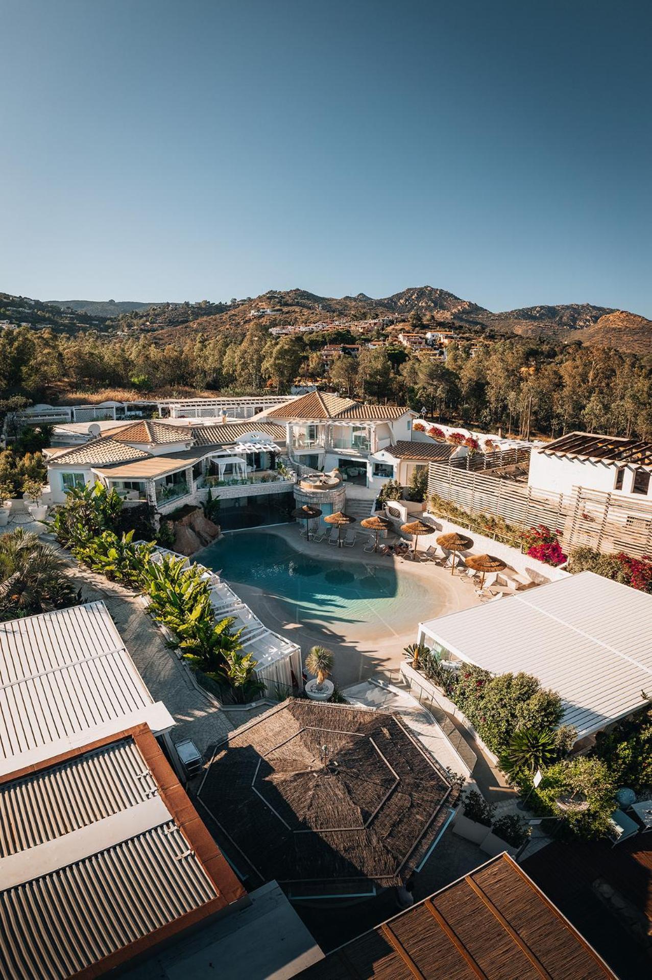 Hotel Oasi Blu Sardinia Santa Margherita di Pula Exterior foto