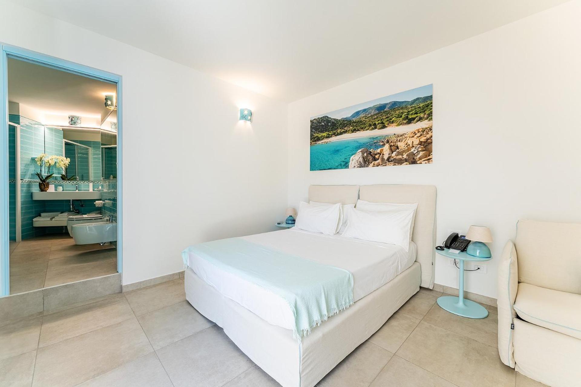 Hotel Oasi Blu Sardinia Santa Margherita di Pula Exterior foto